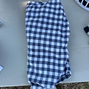 Potterybarn baby fitted crib sheet. Gently used.